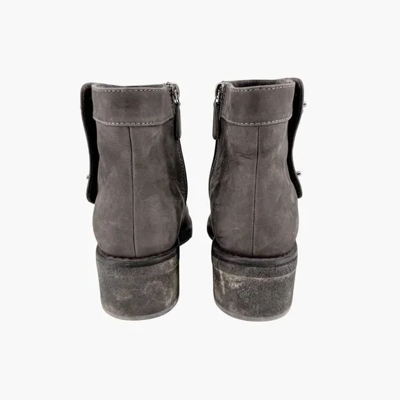 Chanel Turnlock CC Ankle Boots EU 39 US 8-8.5 Gray Suede Low Block Heel Bootie